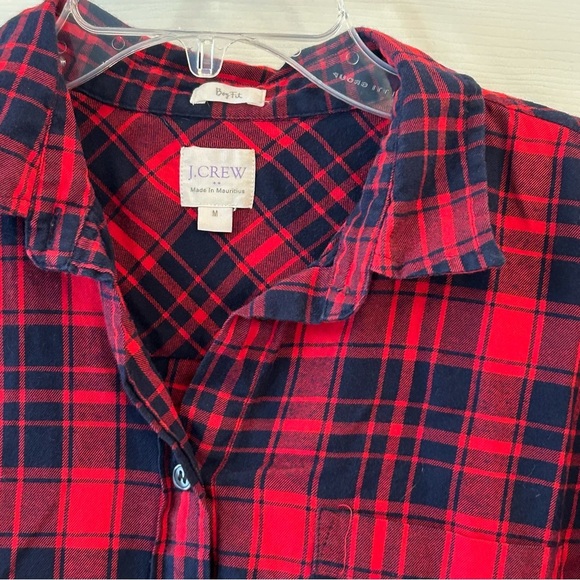J. Crew Women's Boy Fit Red and Navy Blue Plaid Button Down Cotton Shirt M - Picture 8 of 9